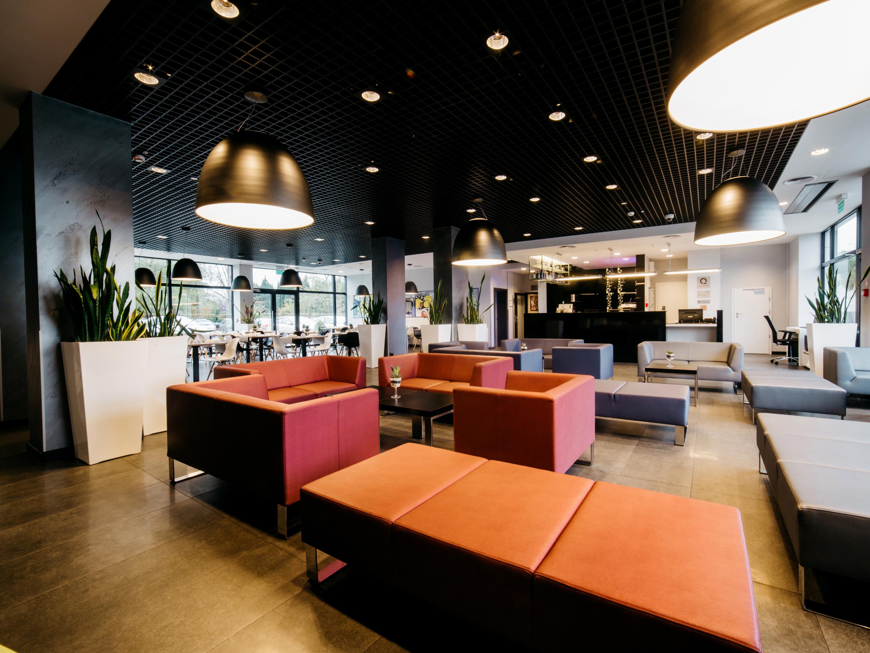 Q Hotel Красков Екстериор снимка
